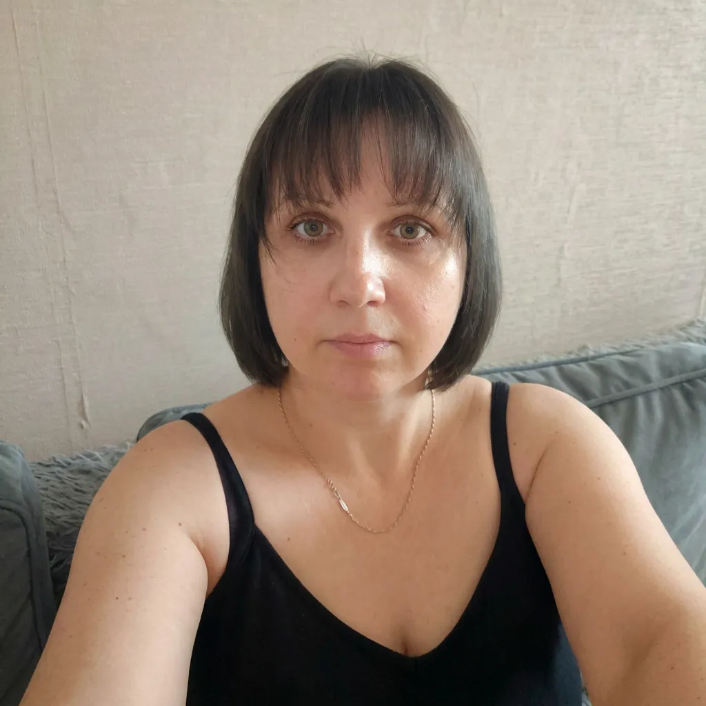 AI-фотосессия «Informal Domestic Portrait»