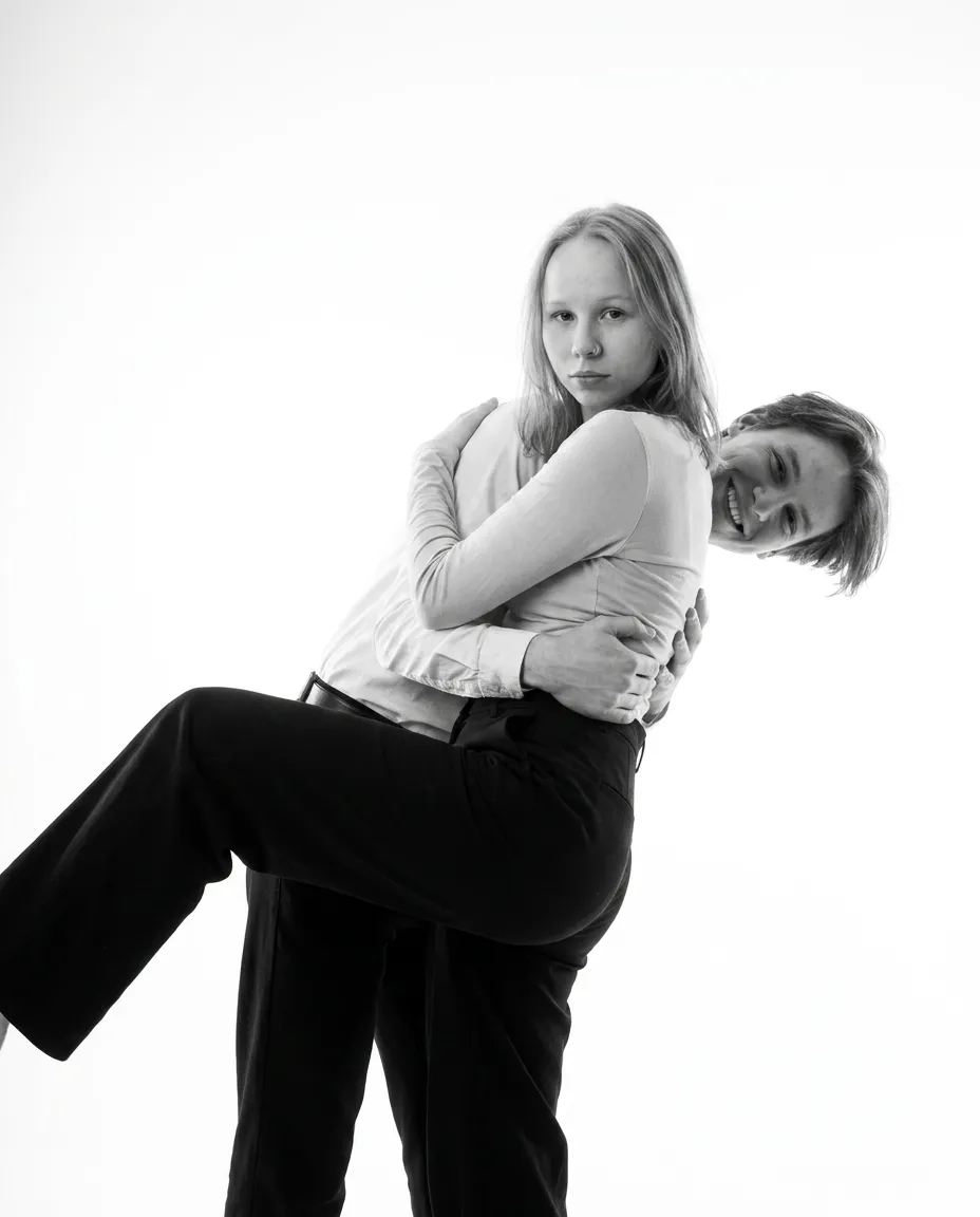 AI-фотосессия «High-Key Duo Portrait with Dynamic Pose»
