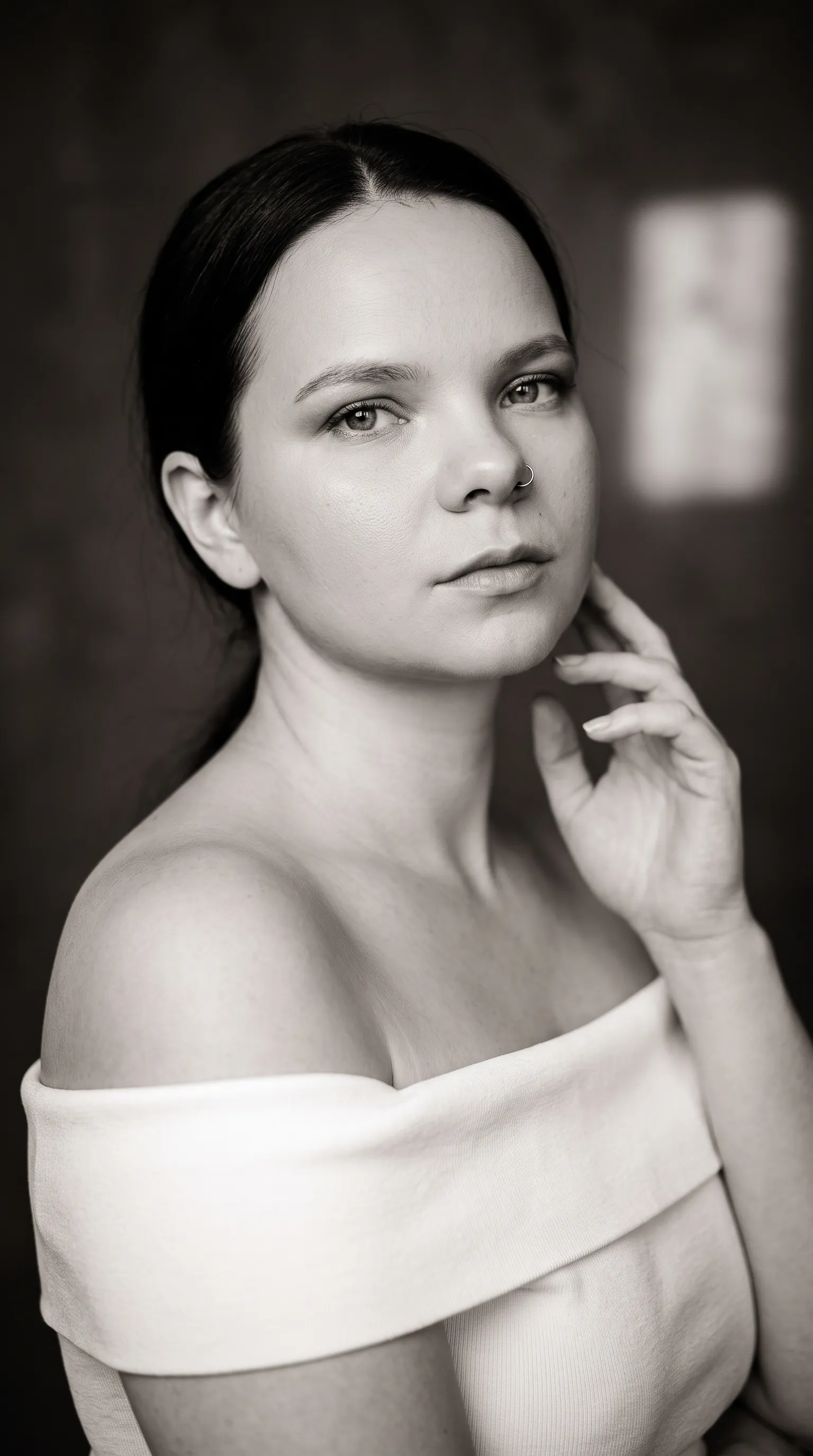 AI-фотосессия «Monochrome Studio Portrait»