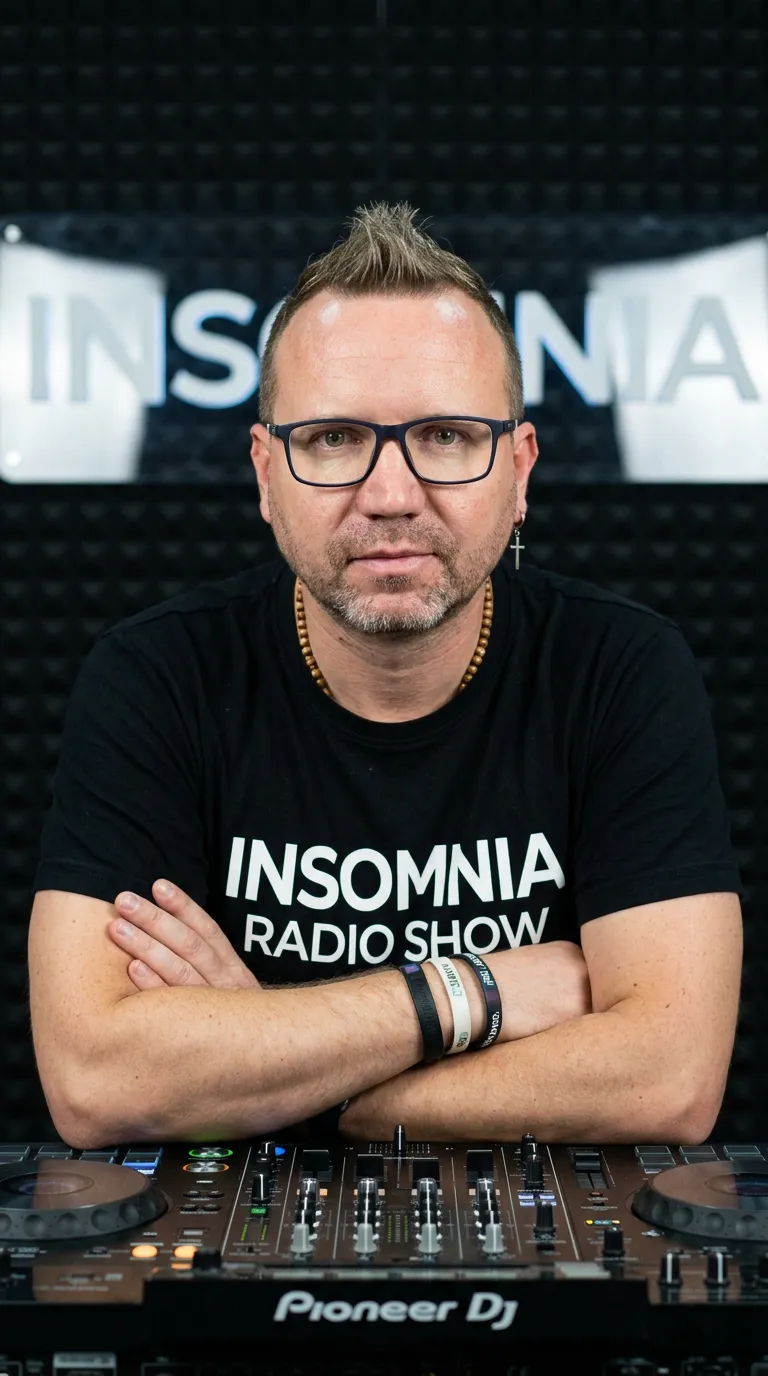 AI-фотосессия «DJ Behind the Decks»